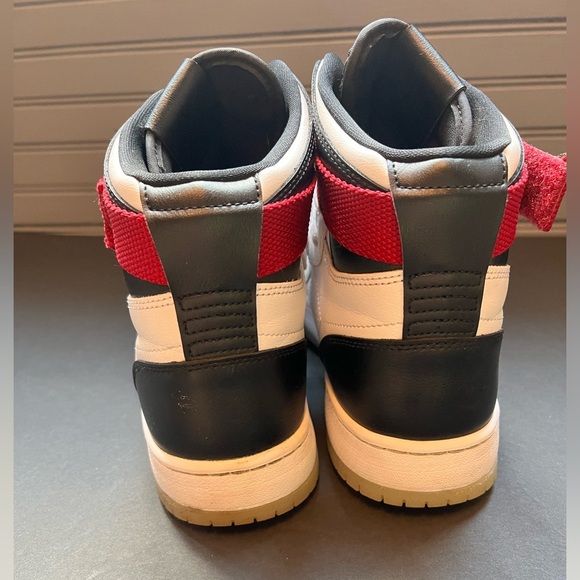 Nike Women's Black and White High-Top Sneakers - Picture 5 of 11